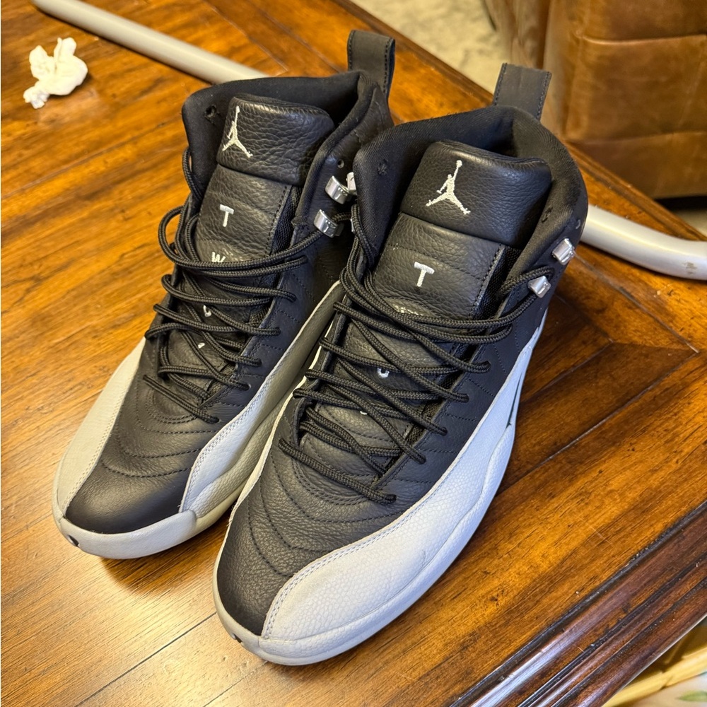 Jordan 12 Retro Barrons. Grey On Black